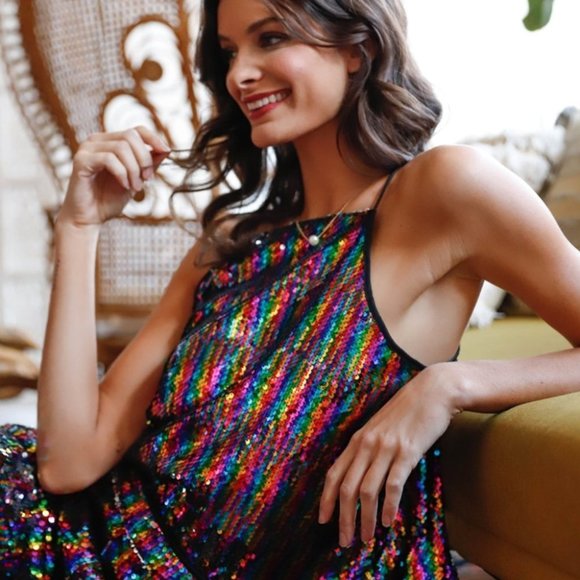 PARTY GIRL 2 Piece Sequin Set - Picture 6 of 8